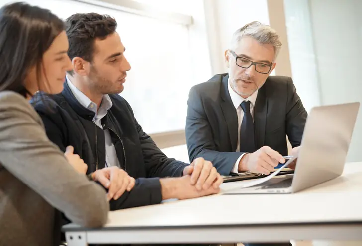 Find Dealerships with a Fleet Department