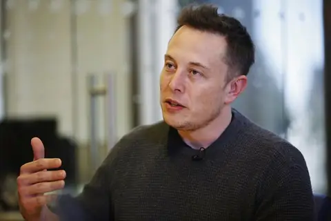 Elon Musk’s Deal With SoftBank Emerges in Midst of Tesla Privatization Plan