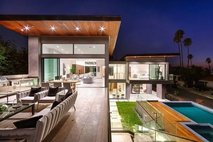 Aside from his sea-cliff property, Dorsey also owns a compound in the mountainous areas in California.