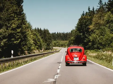 Electric Vehicles Premiums Vs. Gas-Powered Vehicles Premiums, Consumer Website Calls For a Change