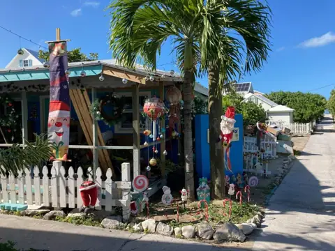 5 Things You Should Buy When You Are in Nassau, Bahamas