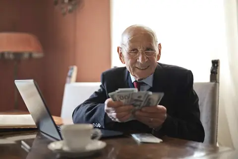 How to Be Successful as an Investor: 5 Tips Anyone Can Follow